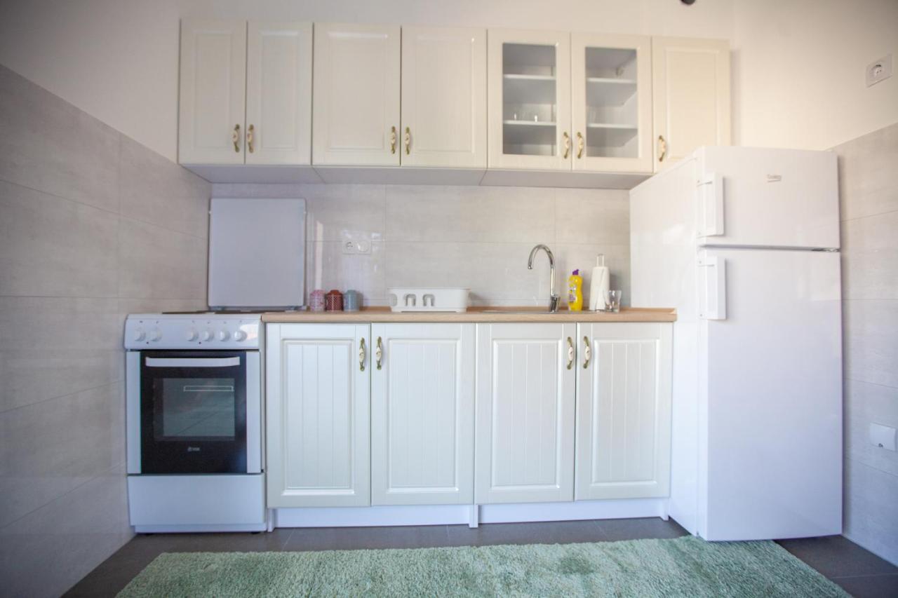 Apartman Exclusive Trebinje Centar Buitenkant foto